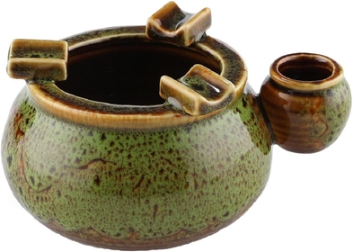 Ashtray, Ceramic Ashtray for Cigarettes Indoor or Outdoor Use,Handmade Ceramic Ash Tray for Home Office Decoration,Cigar Ashtrays,Cool Ashtrays (Green)