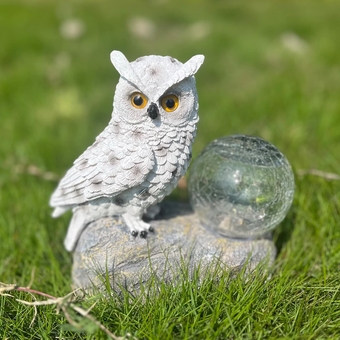 ARTCOS Garden Solar Lights Outdoor Decorative Dot White Owl Statue with Crackle Glass Globe LED Lights for Backyard, Lawn, Patio Decoration (Small Dot)